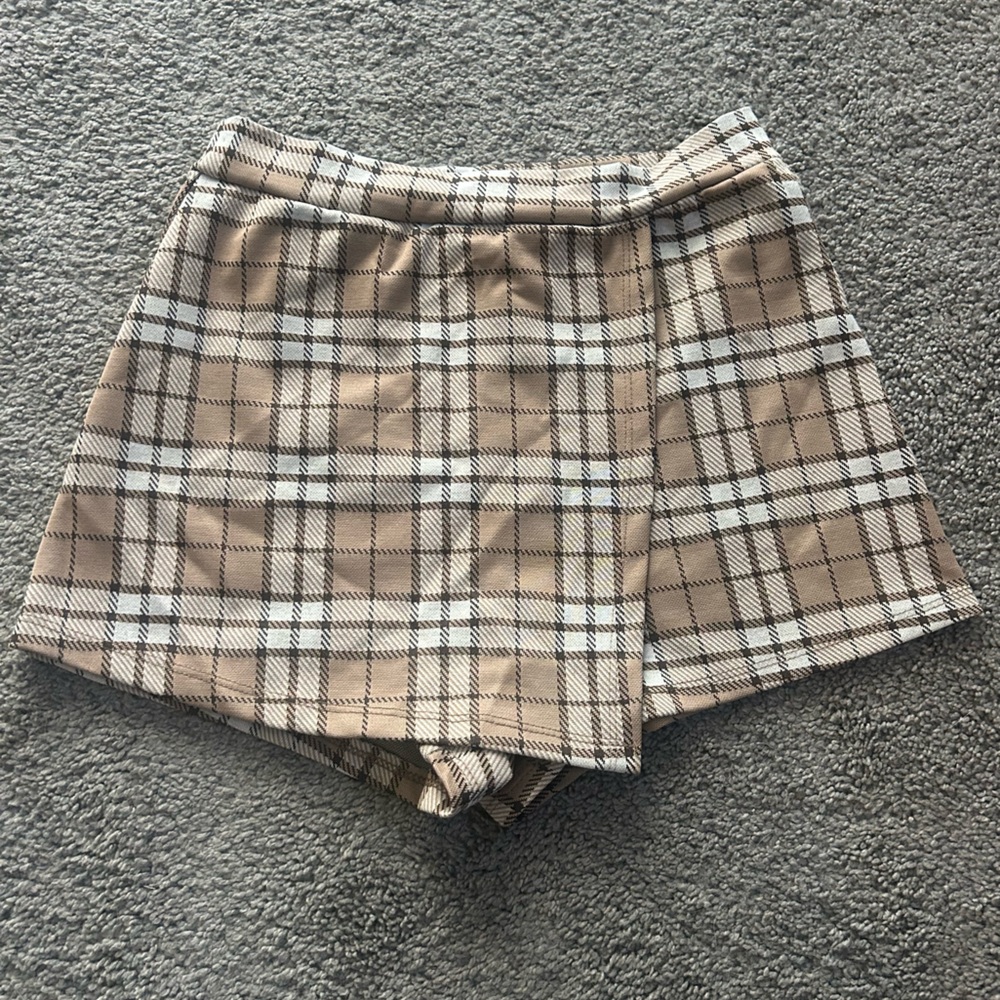 Streetwear Society Checkered Beige and White Skort